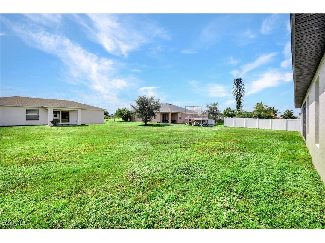 216 NW 9th Terrace Cape Coral FL 33993 2025013326 image25
