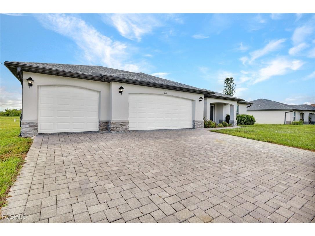 216 NW 9th Terrace Cape Coral FL 33993 2025013326 image3