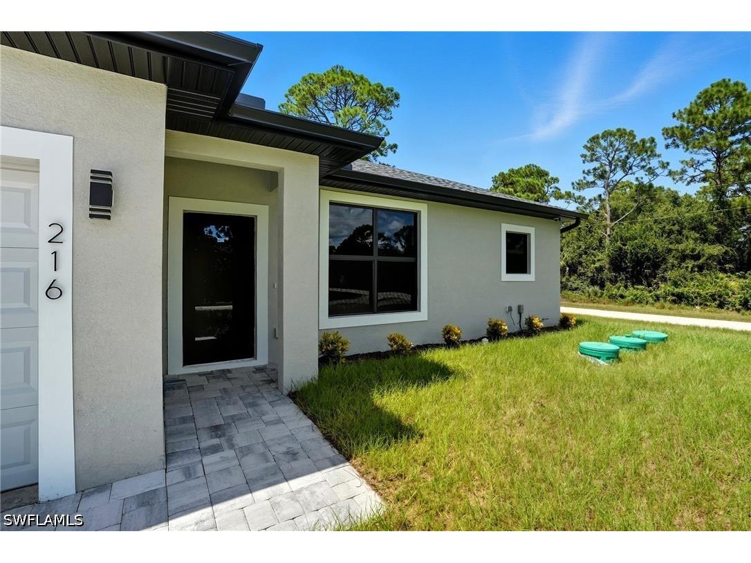 216 Ogden Avenue S Lehigh Acres FL 33974 226016201 image4