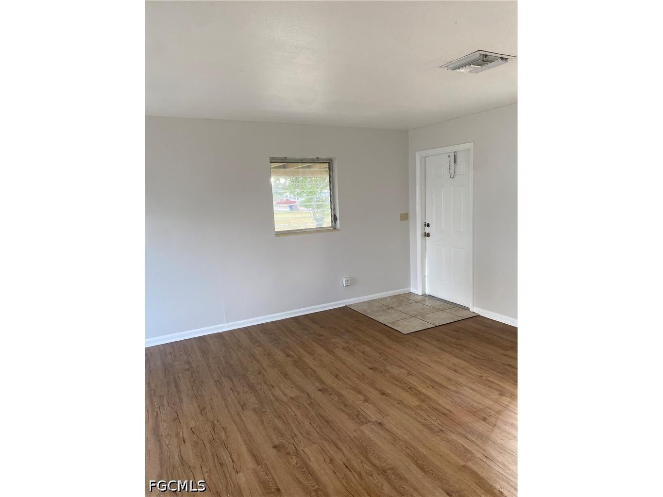 216 Oregon Way Lehigh Acres FL 33936 2026022858 image11