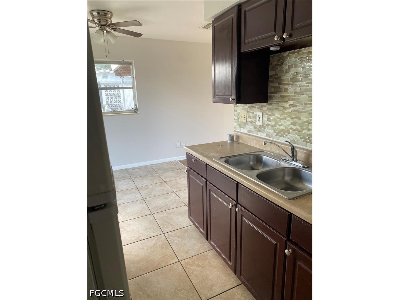 216 Oregon Way Lehigh Acres FL 33936 2026022858 image2