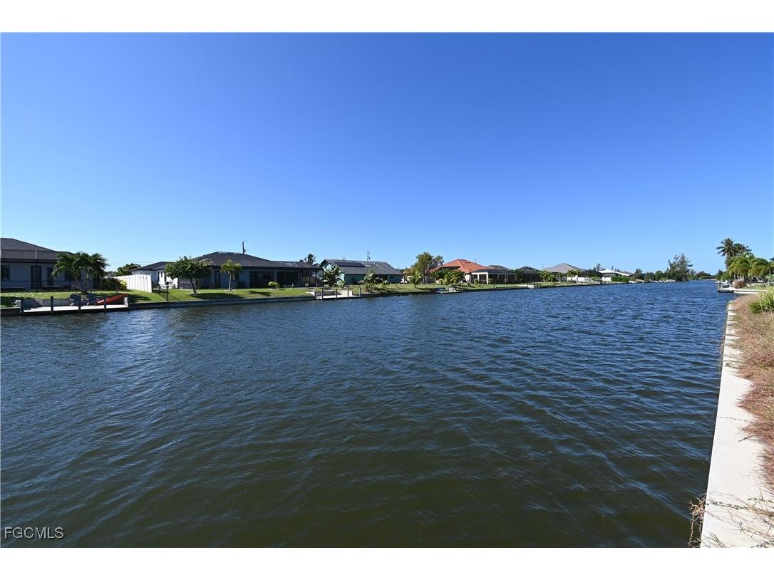 216 SW 20th Street Cape Coral FL 33991 2025015734 image1