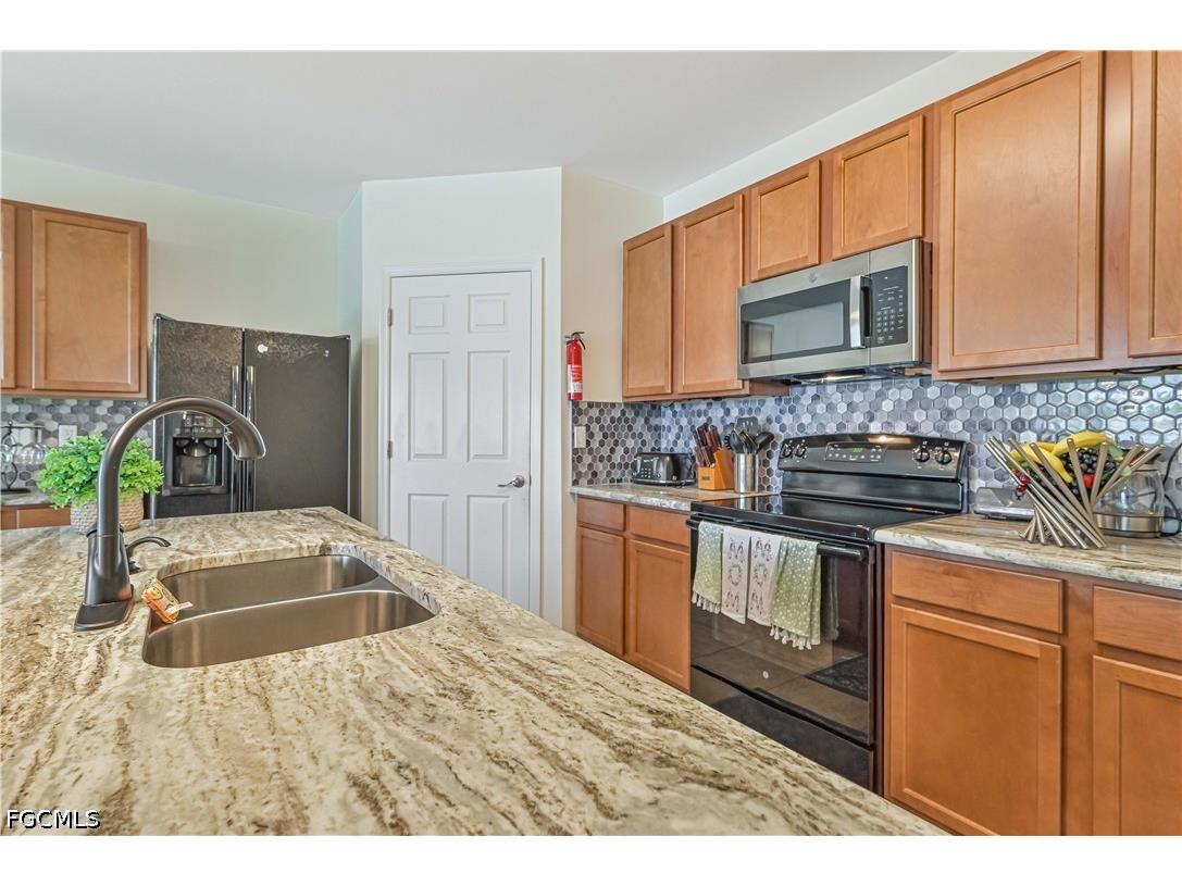 216 SW 29th Street Cape Coral FL 33914 2026015580 image7