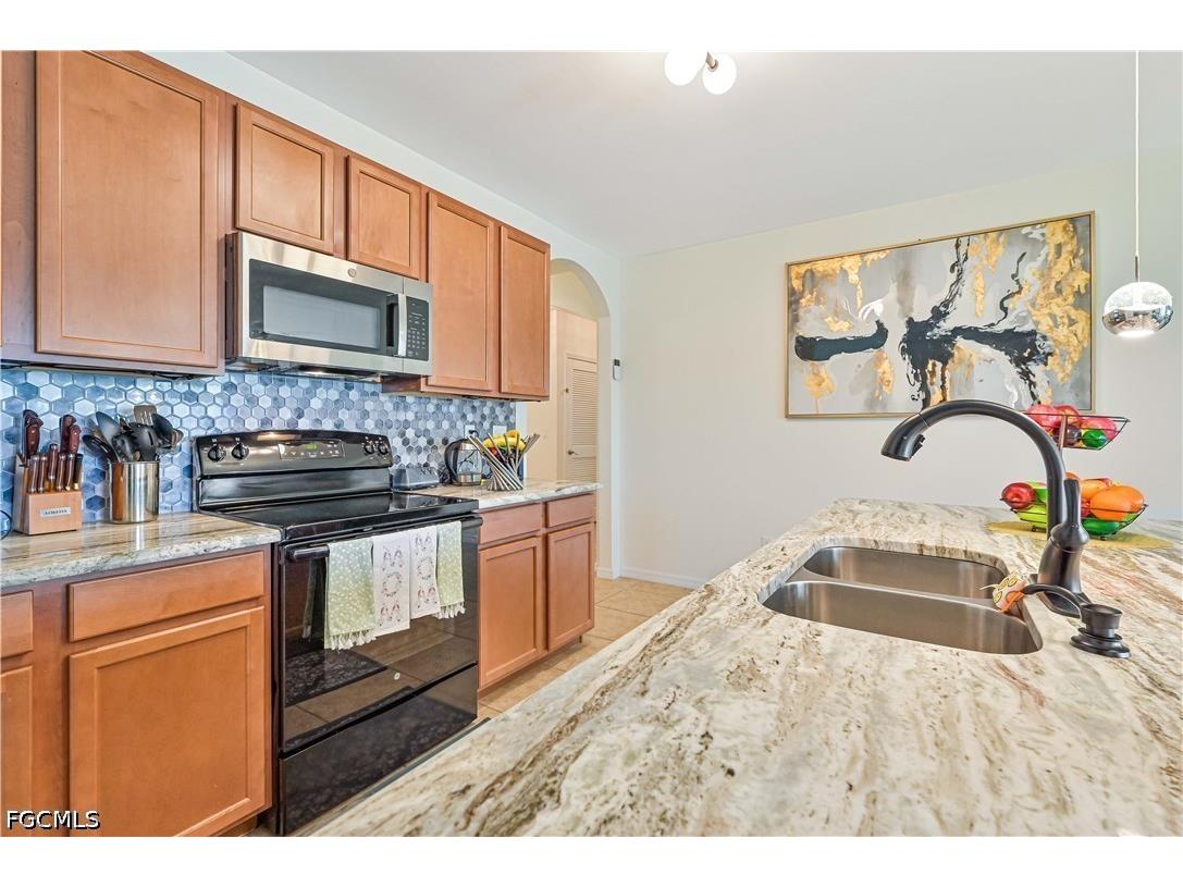 216 SW 29th Street Cape Coral FL 33914 2026015580 image8