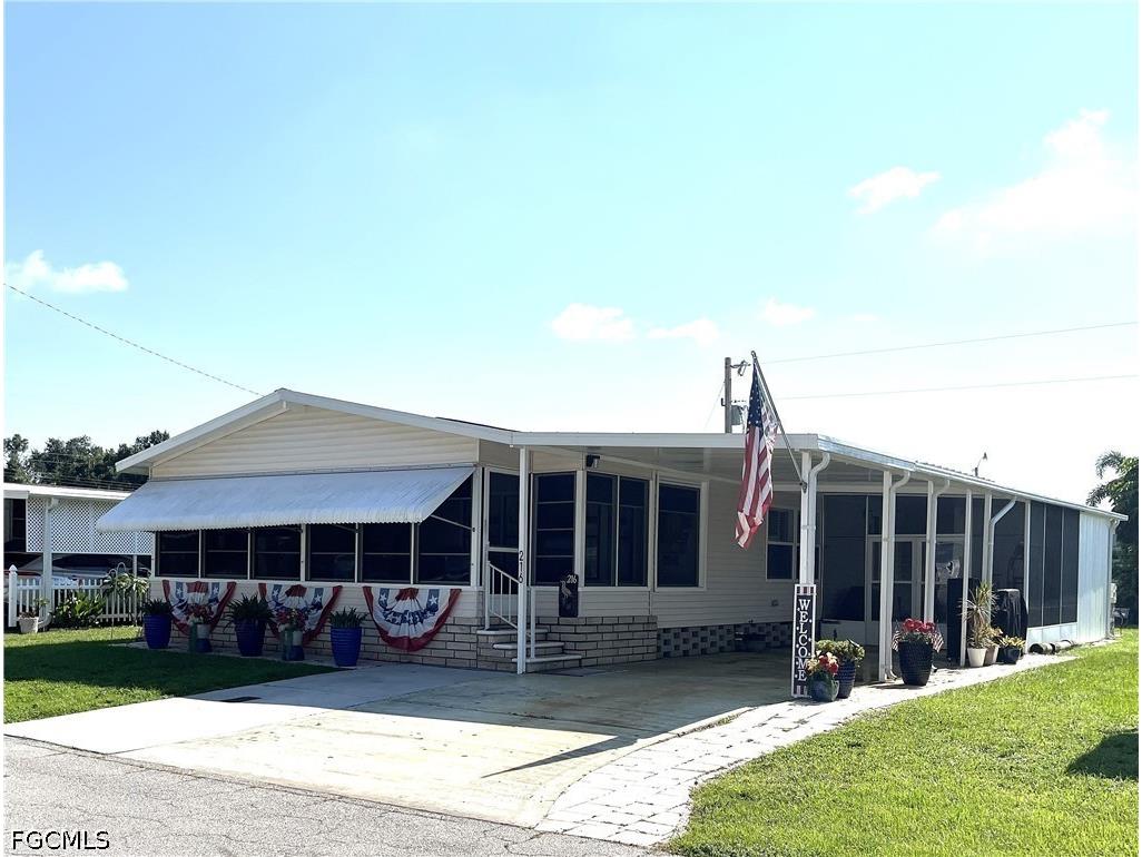 216 Shrub Lane N North Fort Myers FL 33917 2026018083 image1