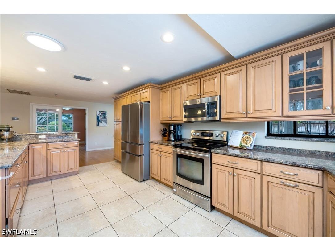 216 Willoughby Drive Naples FL 34110 226018839 image8