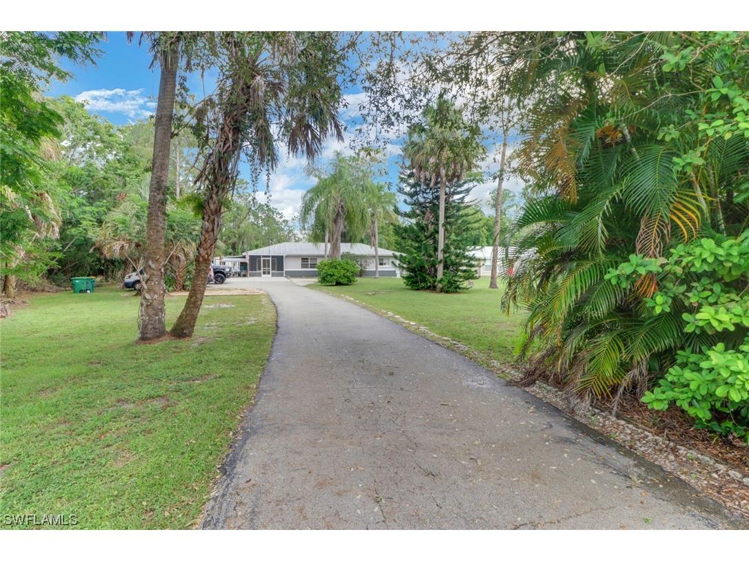 2160 23rd Street SW Naples FL 34117 223058111 image1