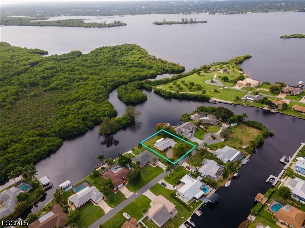 2160 Channel Way North Fort Myers FL 33917 2026023797 image1