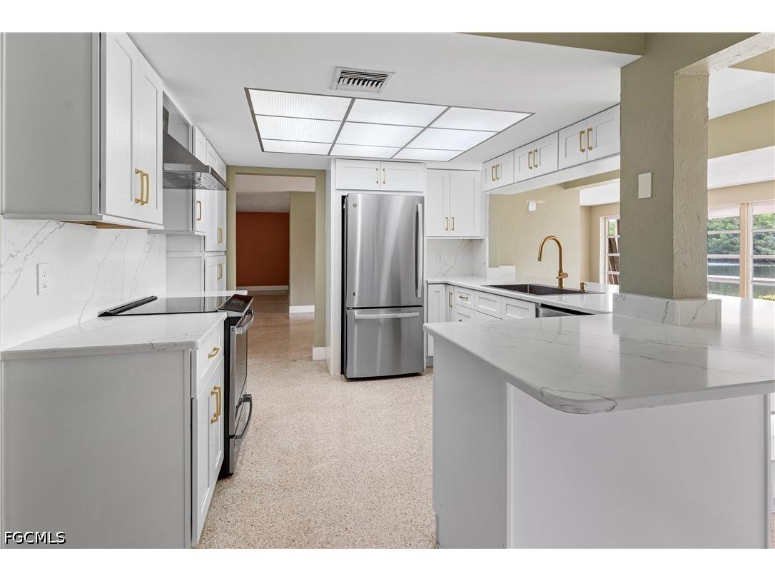 2160 Channel Way North Fort Myers FL 33917 2026023797 image11