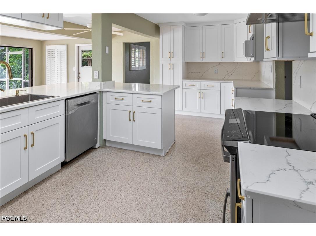 2160 Channel Way North Fort Myers FL 33917 2026023797 image12