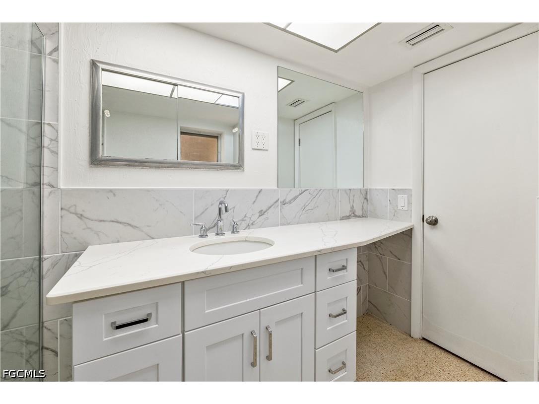2160 Channel Way North Fort Myers FL 33917 2026023797 image24