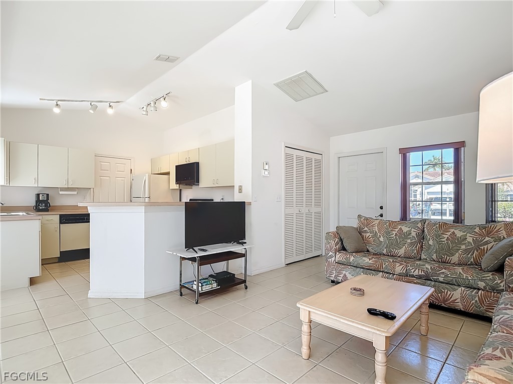 2160 Faliron Road North Fort Myers FL 33917 2026010451 image10