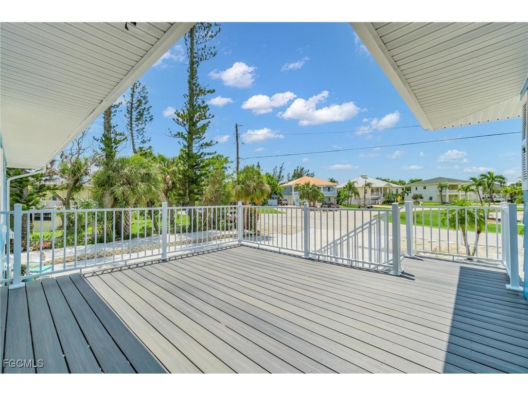 21631 Widgeon Terrace Fort Myers Beach FL 33931 2025020925 image11