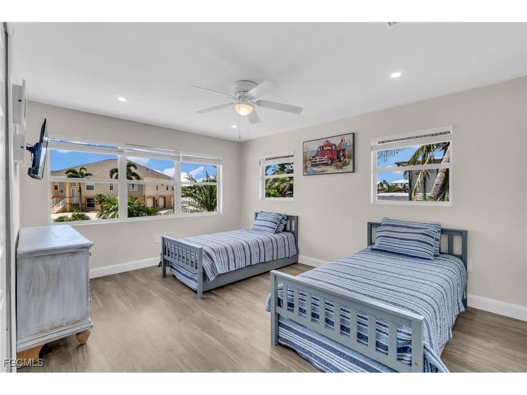 21631 Widgeon Terrace Fort Myers Beach FL 33931 2025020925 image23