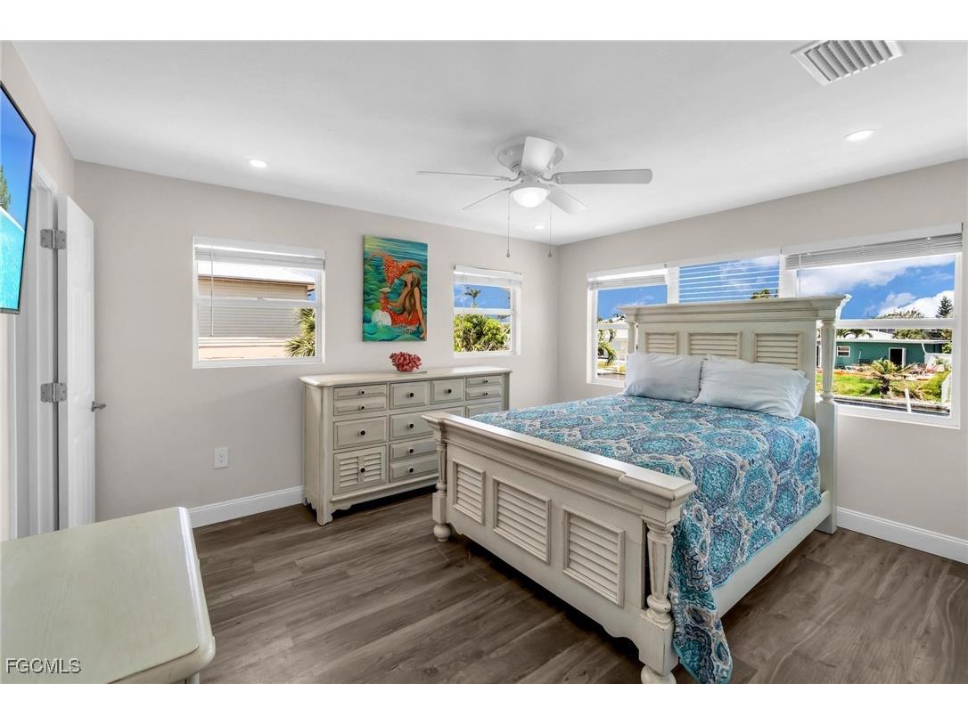 21631 Widgeon Terrace Fort Myers Beach FL 33931 2025020925 image26