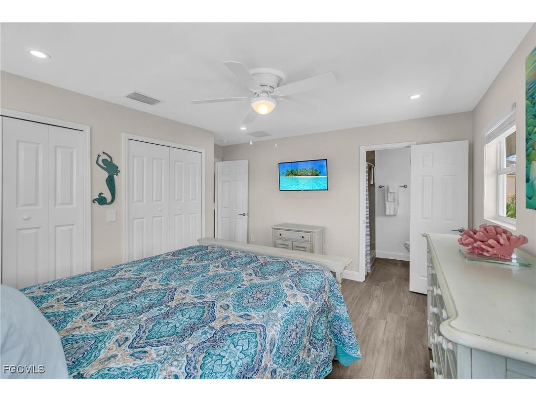 21631 Widgeon Terrace Fort Myers Beach FL 33931 2025020925 image27