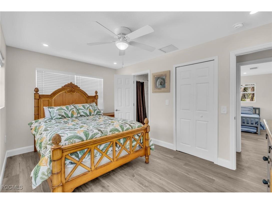 21631 Widgeon Terrace Fort Myers Beach FL 33931 2025020925 image28