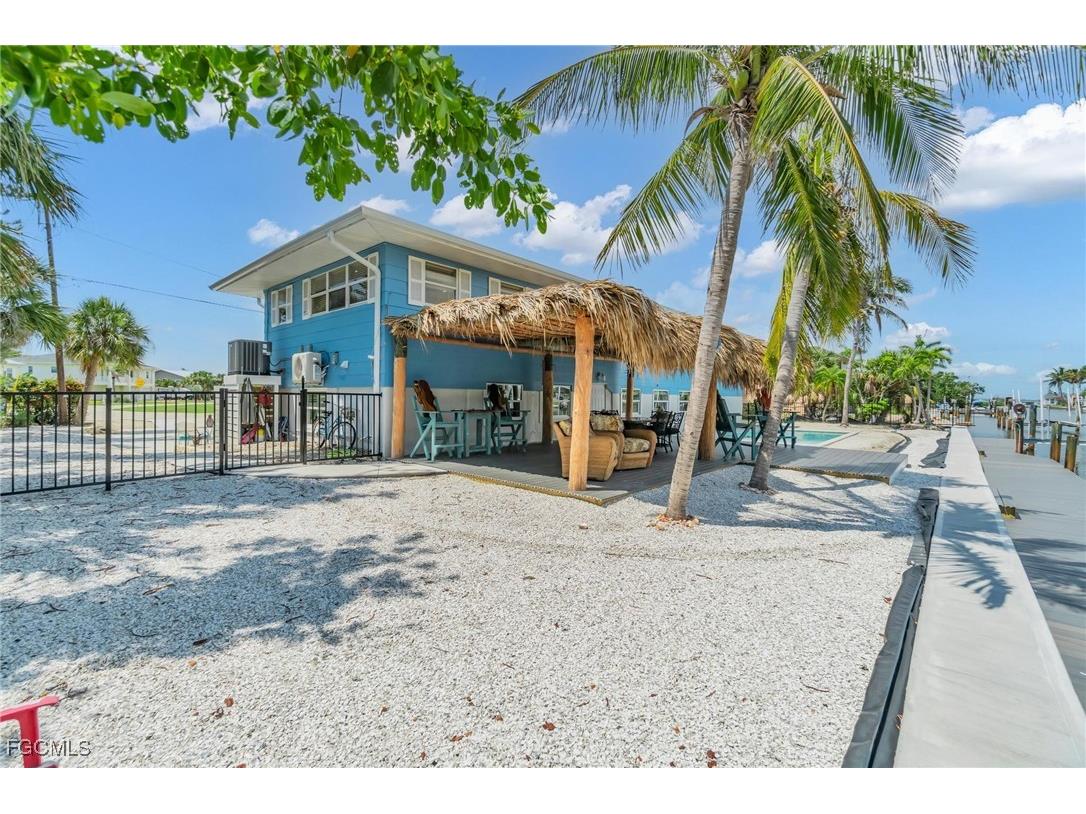 21631 Widgeon Terrace Fort Myers Beach FL 33931 2025020925 image7