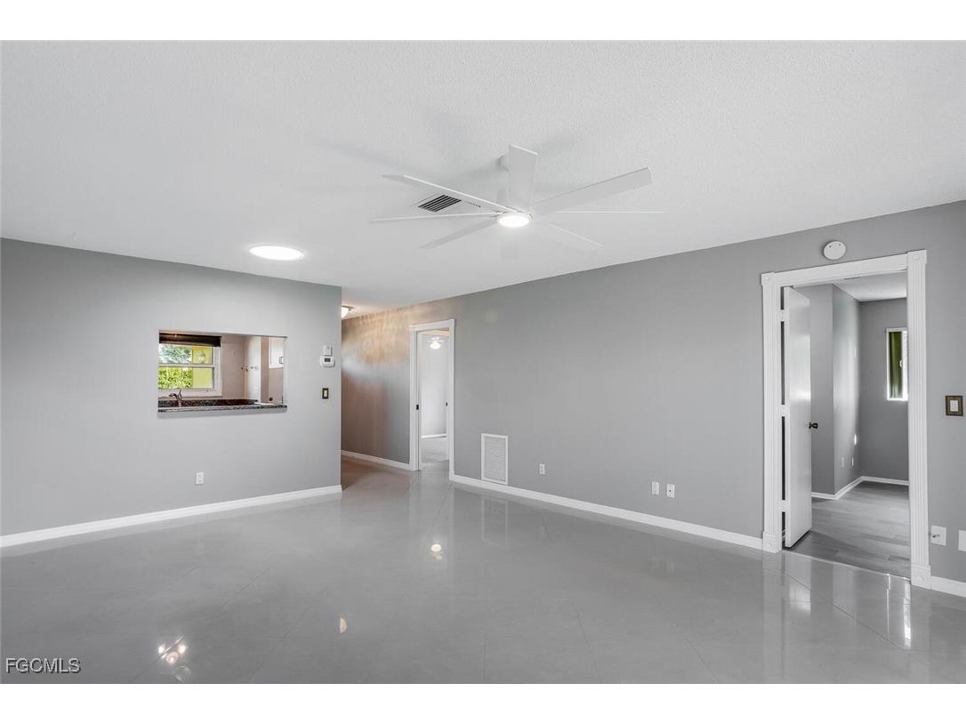 2164 Leisure Lane Fort Myers FL 33907 2025015398 image15