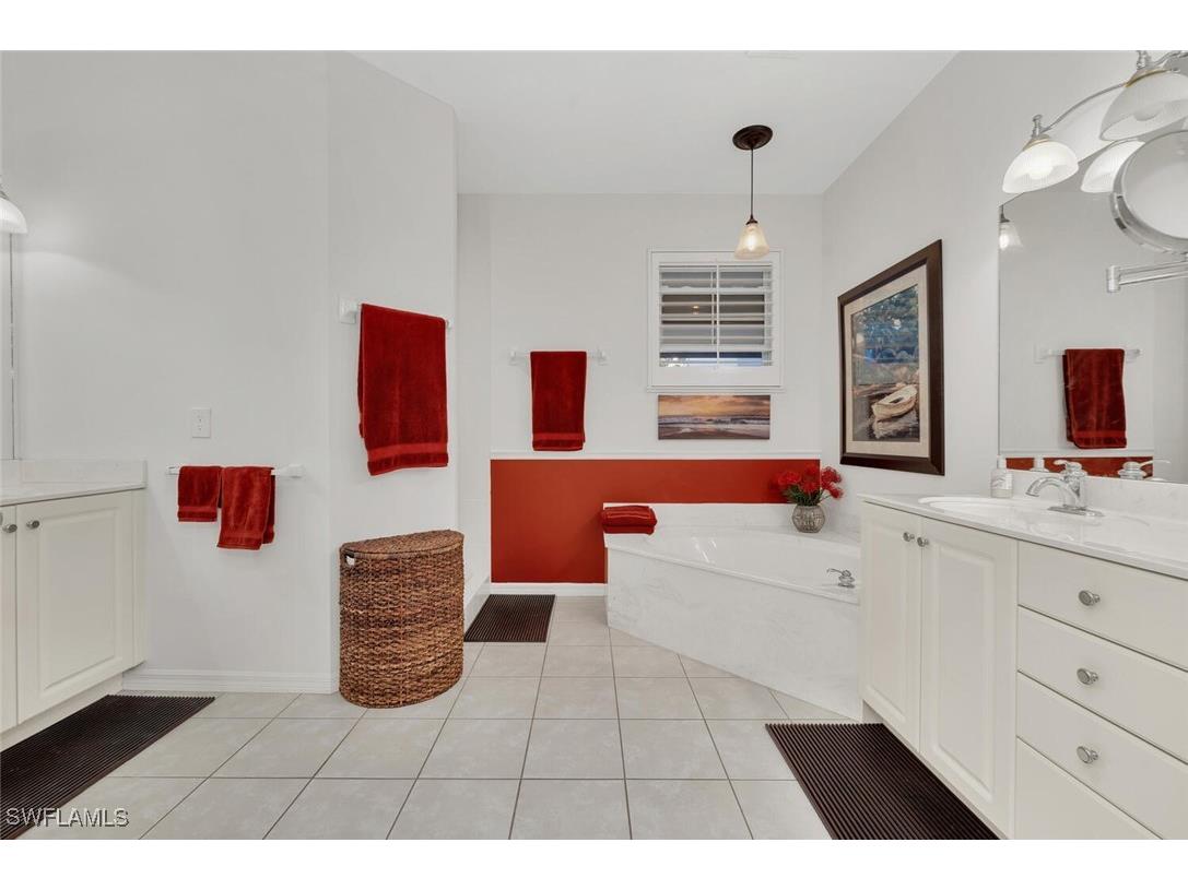 2165 Hawksridge Drive #1302 Naples FL 34105 225078502 image16