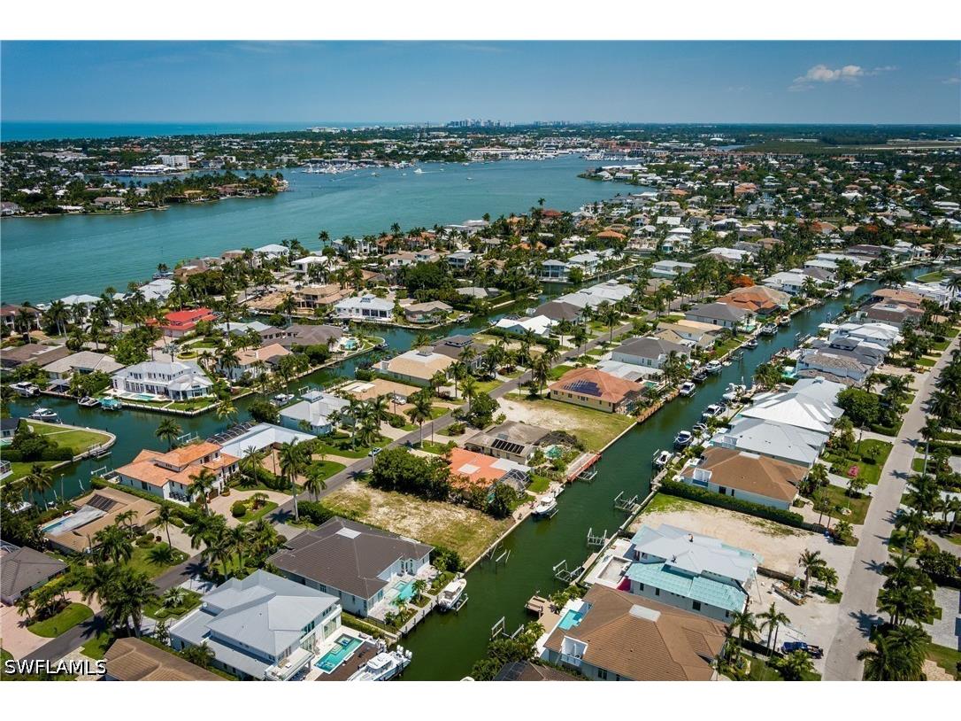 2165 Tarpon Road Naples FL 34102 226019371 image20