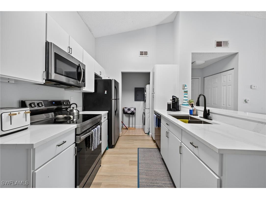 2166 Arbour Walk Circle #2421 Naples FL 34109 225080388 image29