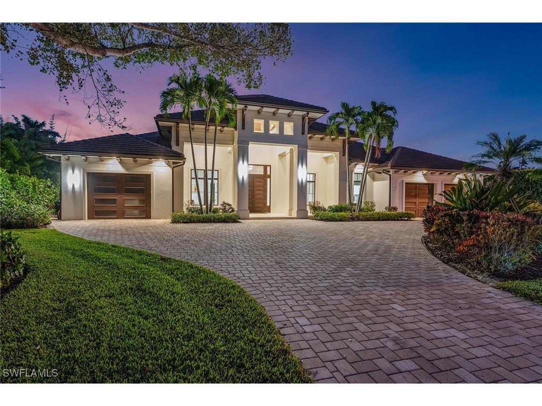 2166 Crayton Road Naples FL 34103 224085756 image1
