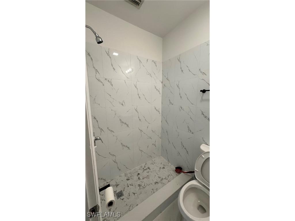 2167 Della Drive Naples FL 34117 225074108 image24