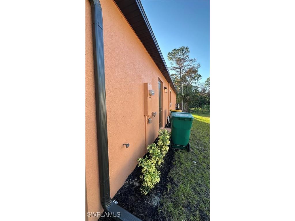 2167 Della Drive Naples FL 34117 225074108 image28