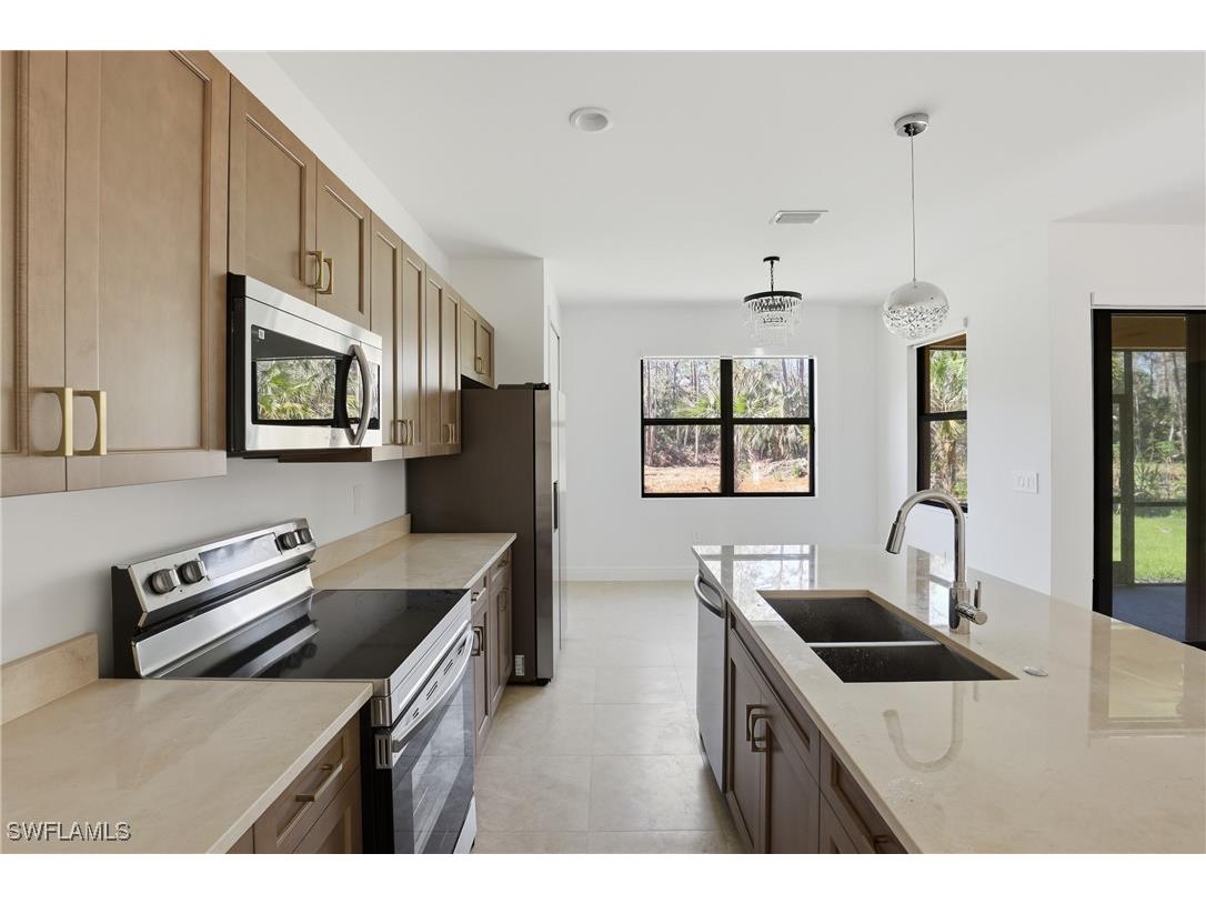 2167 Della Drive Naples FL 34117 226002359 image12