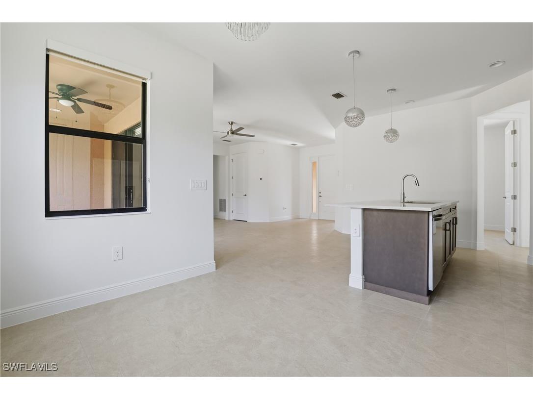 2167 Della Drive Naples FL 34117 226002359 image15