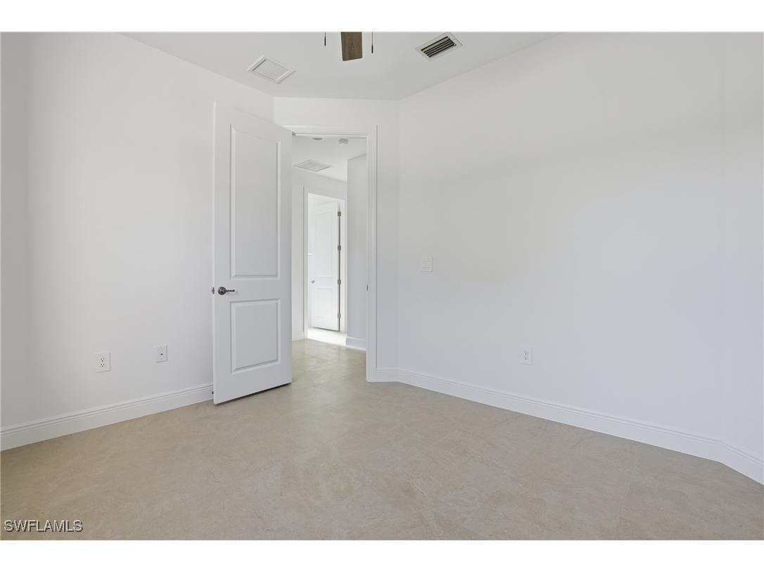 2167 Della Drive Naples FL 34117 226002359 image21