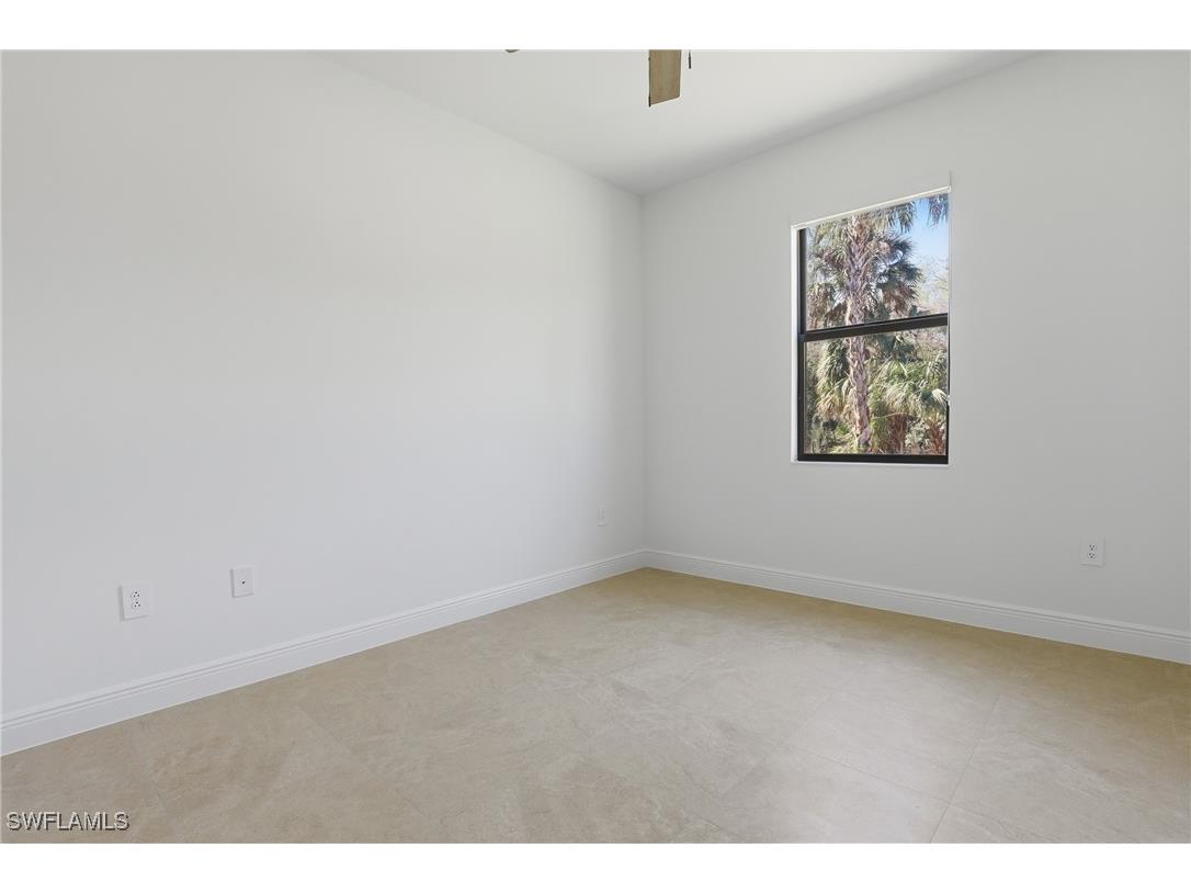 2167 Della Drive Naples FL 34117 226002359 image24
