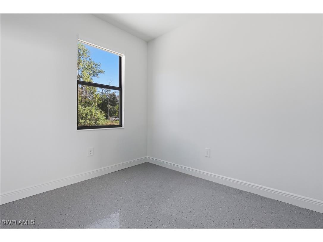 2167 Della Drive Naples FL 34117 226002359 image32