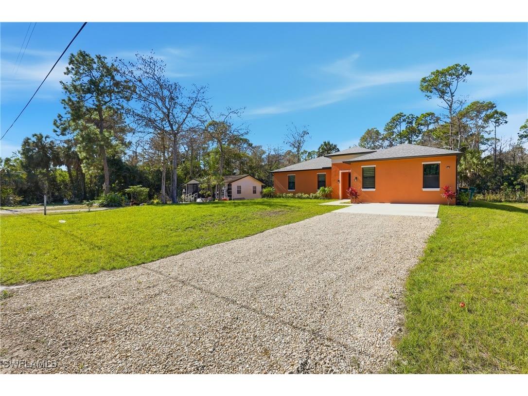 2167 Della Drive Naples FL 34117 226002359 image5