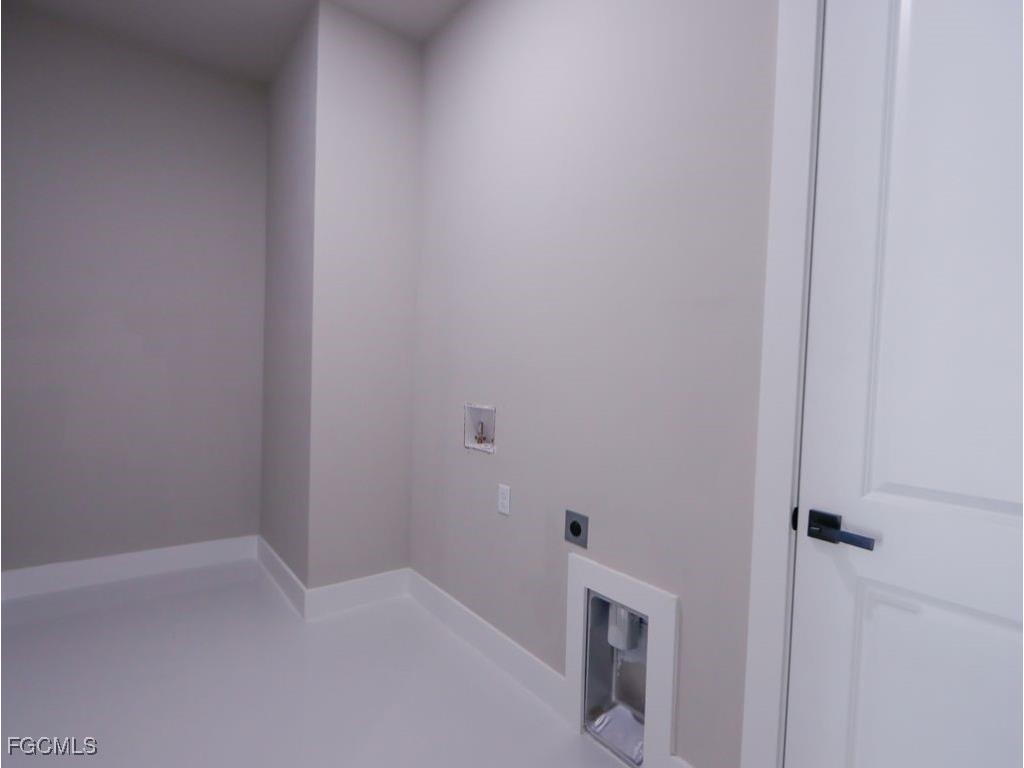 217 Greenbriar Boulevard Lehigh Acres FL 33972 2025023862 image8