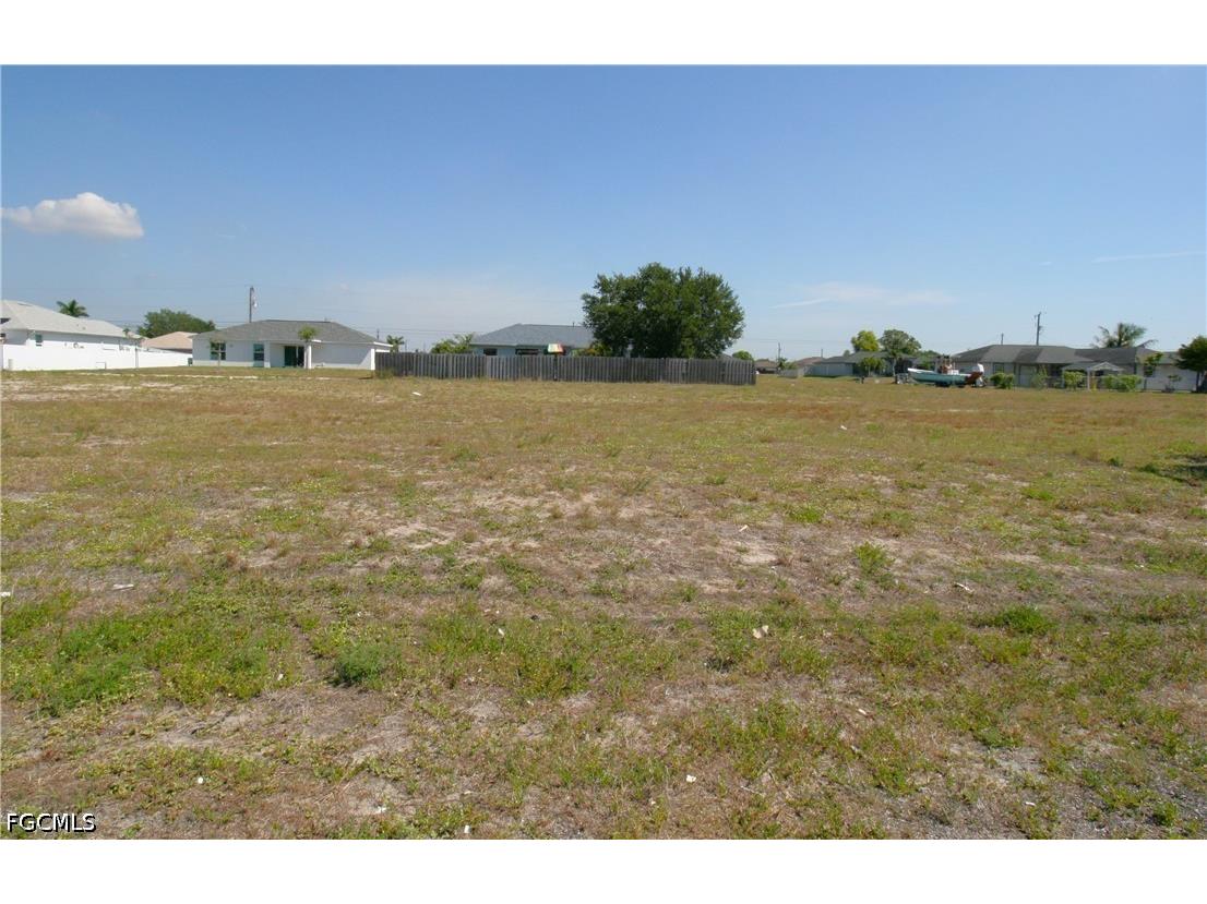 217 Kismet Parkway W Cape Coral FL 33993 2026019967 image3
