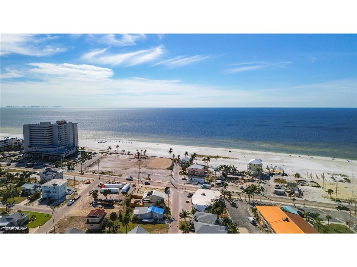 217 Miramar Street Fort Myers Beach FL 33931 2025012799 image3