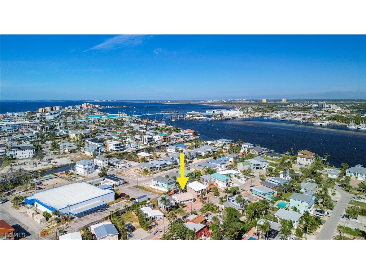 217 Miramar Street Fort Myers Beach FL 33931 2026011496 image3
