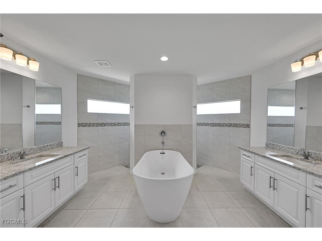 217 NE 20th Terrace Cape Coral FL 33909 2025012764 image11