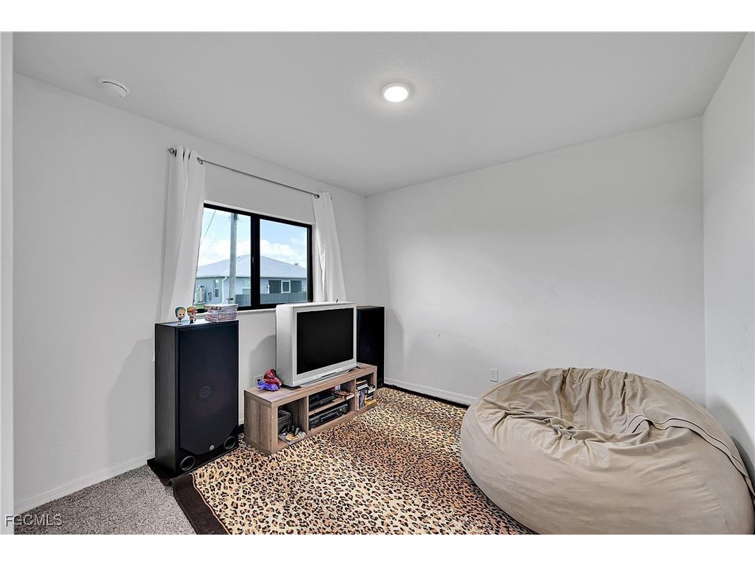 217 NE 20th Terrace Cape Coral FL 33909 2025012764 image15
