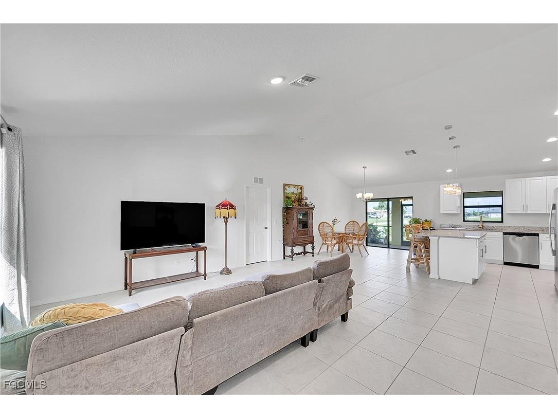 217 NE 20th Terrace Cape Coral FL 33909 2025012764 image2