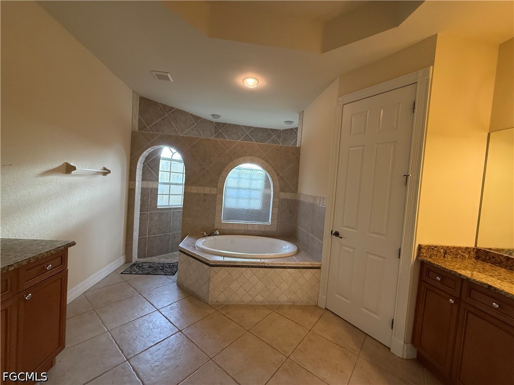 217 NE 21st Place Cape Coral FL 33909 2026023798 image6