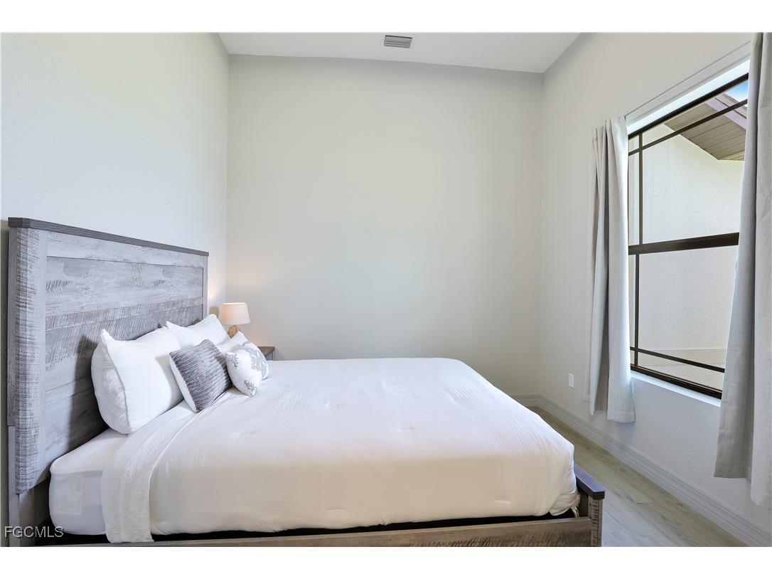 217 NW 36th Avenue Cape Coral FL 33993 2025011450 image19