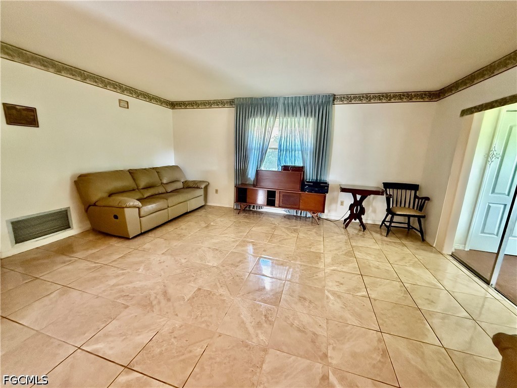 217 Oaklawn Court Lehigh Acres FL 33936 2026026312 image10