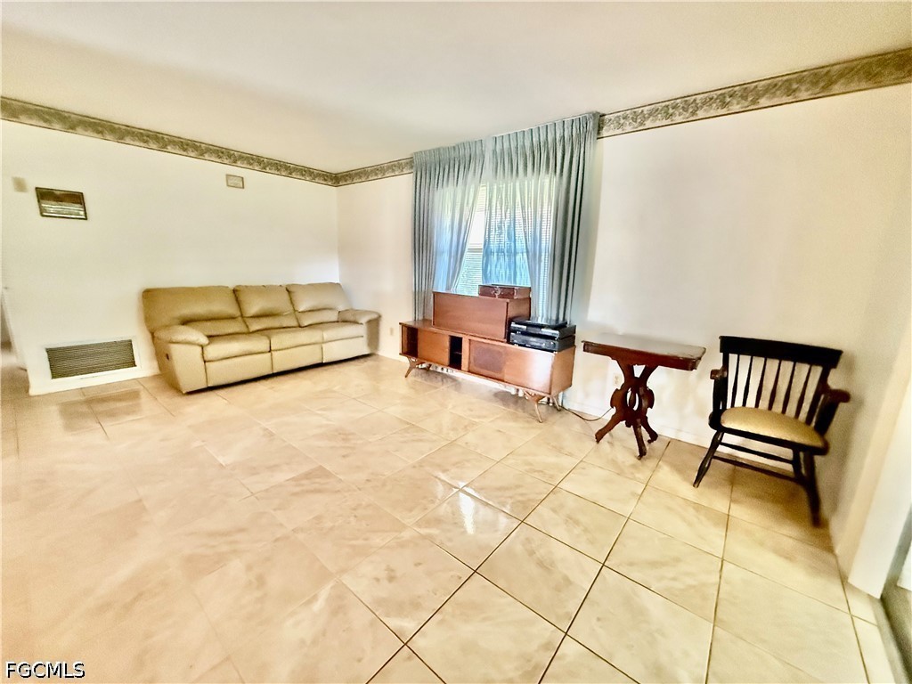 217 Oaklawn Court Lehigh Acres FL 33936 2026026312 image9
