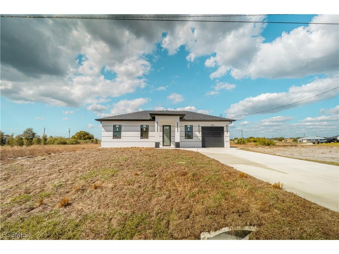 217 Pembroke Street Lehigh Acres FL 33974 2026009373 image2