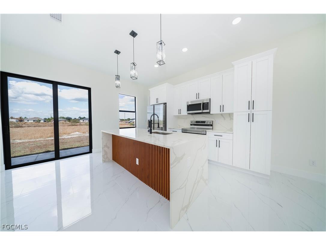 217 Pembroke Street Lehigh Acres FL 33974 2026009373 image7
