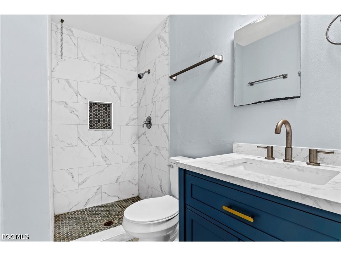 215-217 SE 24th Avenue Cape Coral FL 33990 2026019158 image9