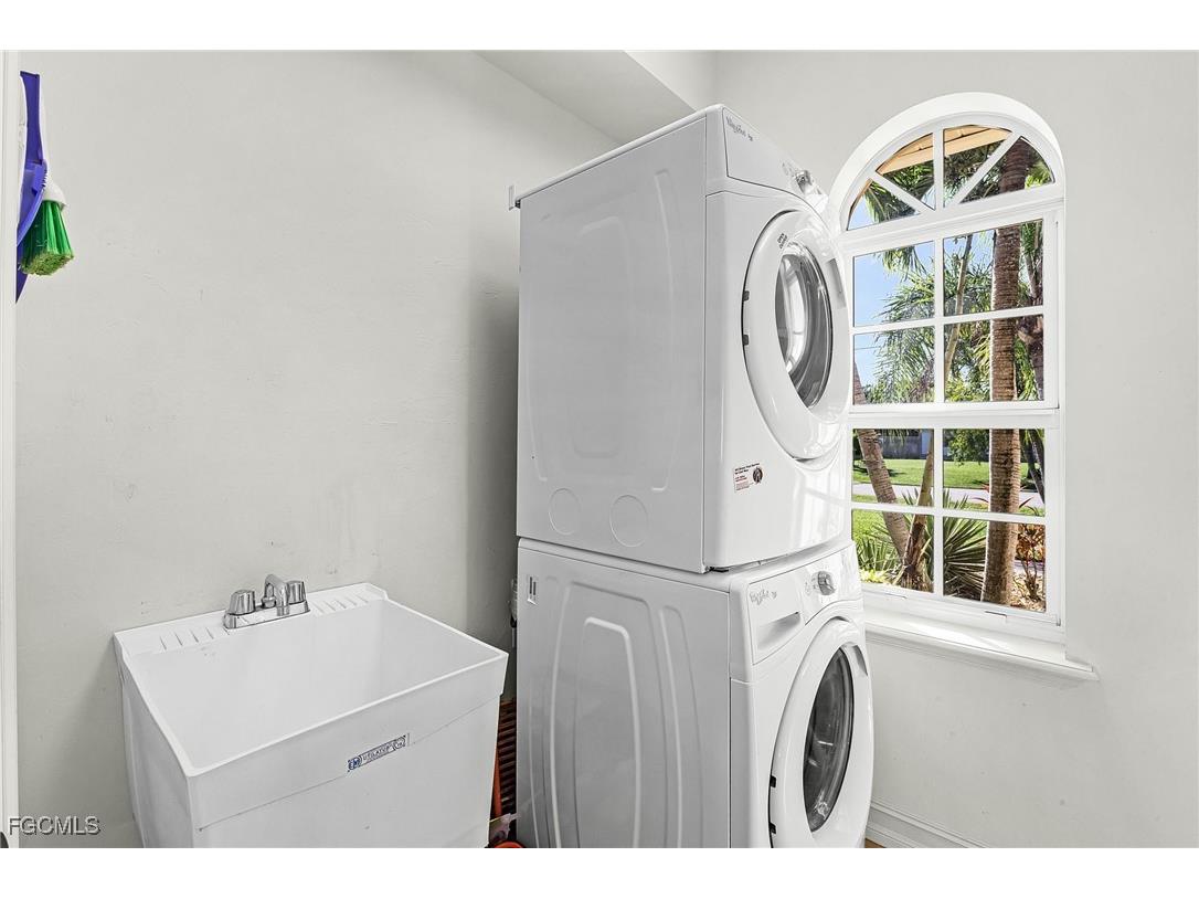 217 SW 43rd Terrace Cape Coral FL 33914 2025017110 image19